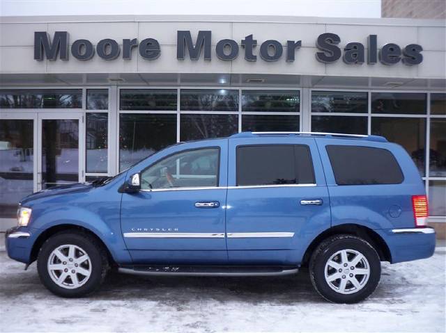 Chrysler Aspen 2007 photo 1