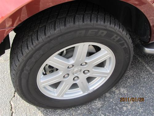 Chrysler Aspen SLT 25 Other