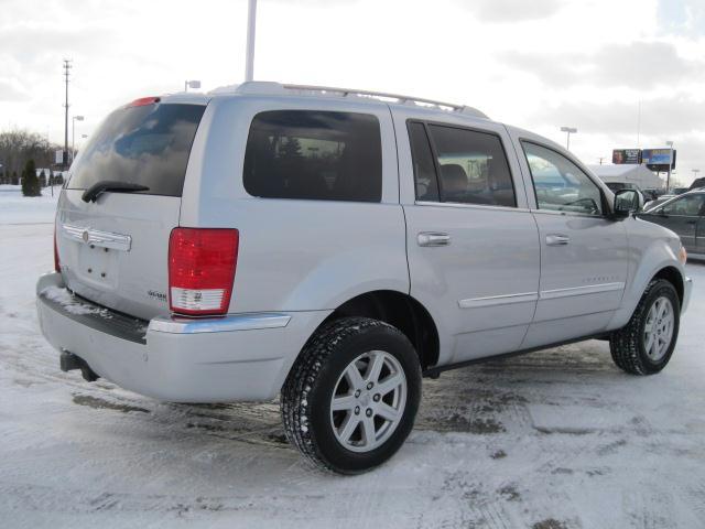 Chrysler Aspen 2007 photo 1