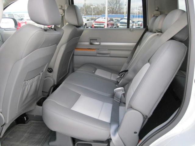 Chrysler Aspen 2007 photo 5