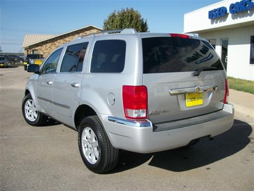 Chrysler Aspen 2007 photo 2