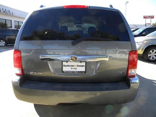 Chrysler Aspen 2007 photo 2