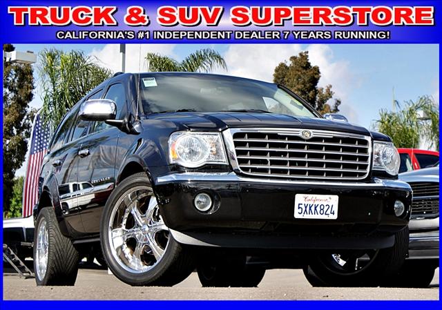 Chrysler Aspen W/4lt Sport Utility