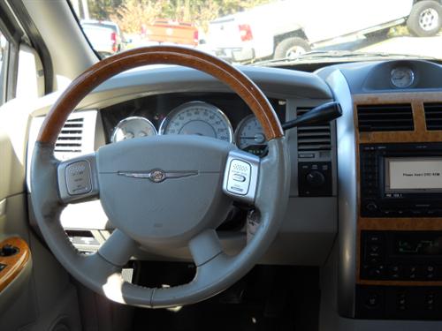 Chrysler Aspen SLT 25 Other