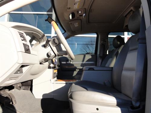 Chrysler Aspen 2007 photo 1