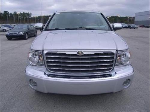 Chrysler Aspen 2007 photo 1