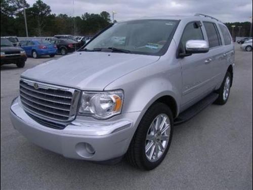 Chrysler Aspen 2007 photo 2