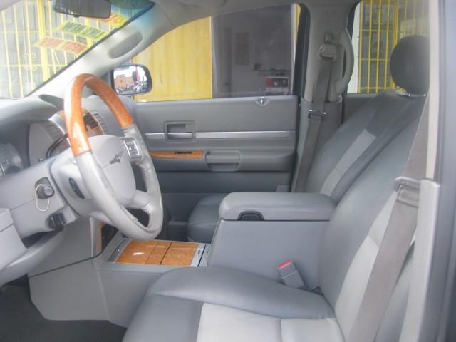 Chrysler Aspen 2007 photo 4
