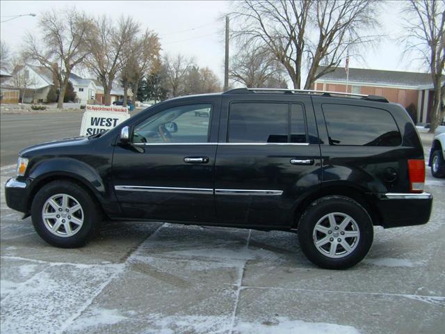 Chrysler Aspen SLT 25 Sport Utility