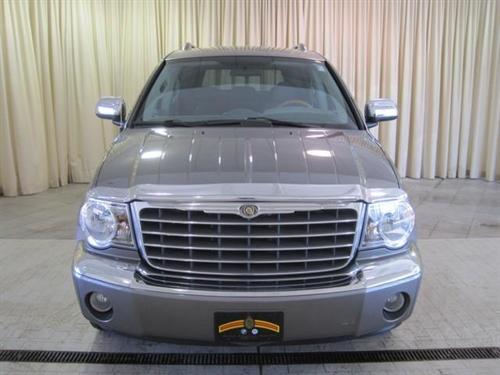 Chrysler Aspen 2007 photo 2