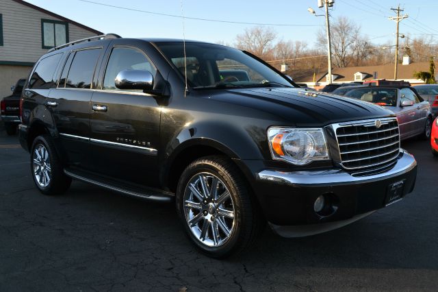 Chrysler Aspen 2007 photo 2