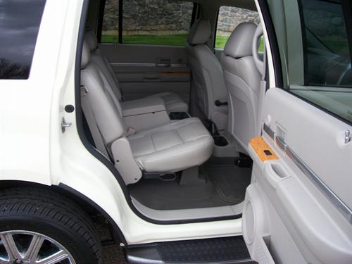 Chrysler Aspen 2007 photo 3