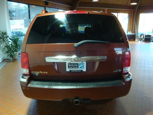 Chrysler Aspen 2007 photo 4