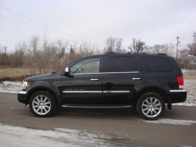 Chrysler Aspen 2007 photo 1