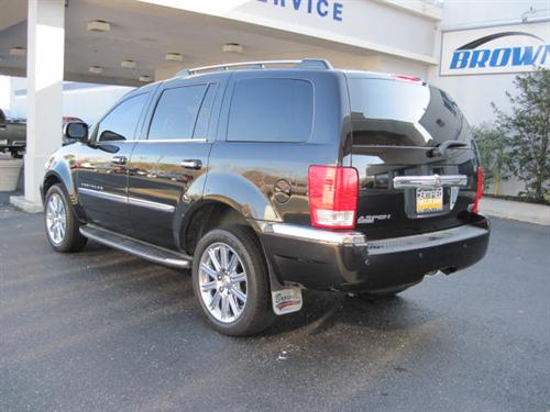 Chrysler Aspen 2007 photo 2