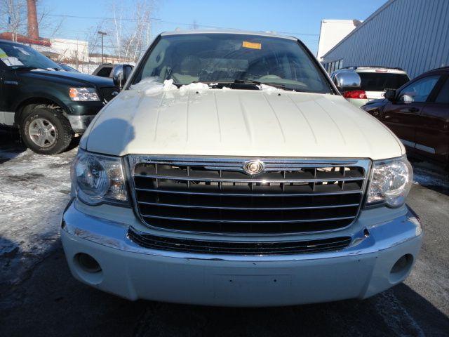 Chrysler Aspen 2007 photo 1