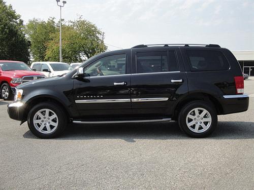 Chrysler Aspen 2007 photo 2