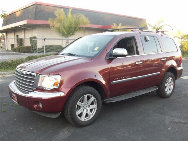 Chrysler Aspen SLT 25 Sport Utility