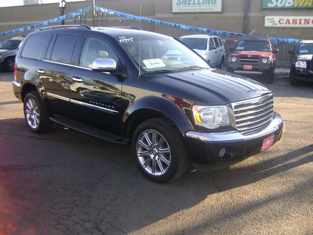 Chrysler Aspen SLT 25 Sport Utility