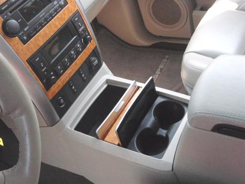 Chrysler Aspen 2007 photo 3