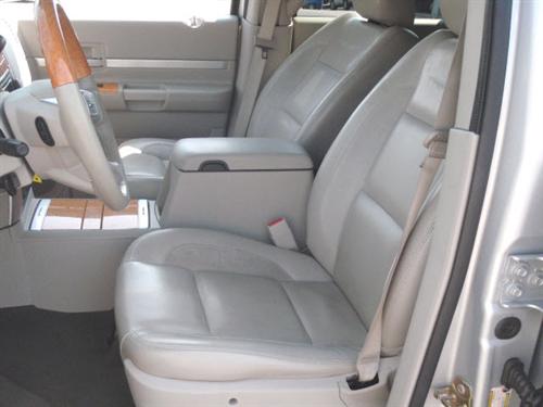 Chrysler Aspen 2007 photo 4