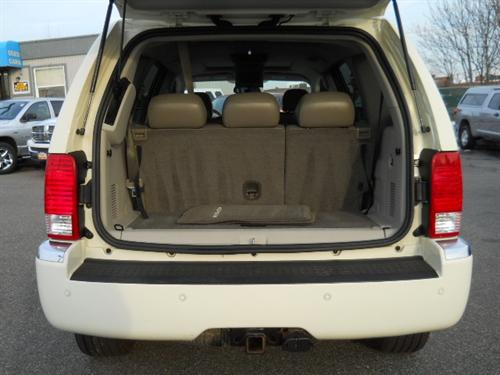 Chrysler Aspen 2007 photo 2