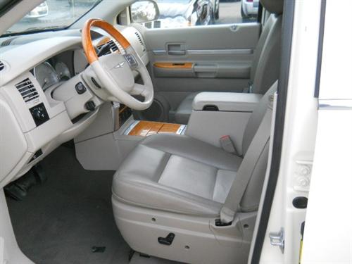 Chrysler Aspen 2007 photo 3