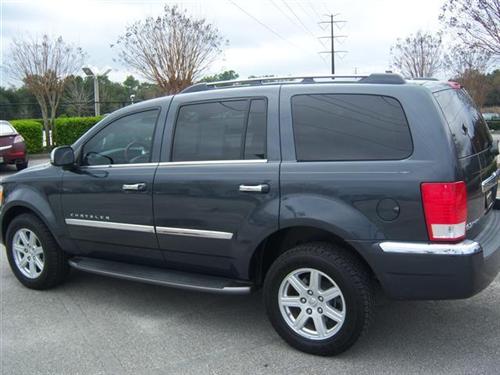 Chrysler Aspen 2007 photo 2