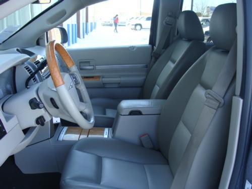 Chrysler Aspen 2007 photo 4