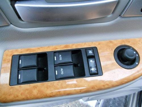 Chrysler Aspen SLT 25 Other