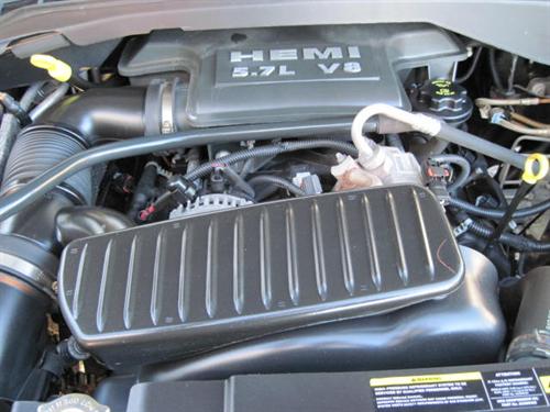 Chrysler Aspen 2007 photo 2