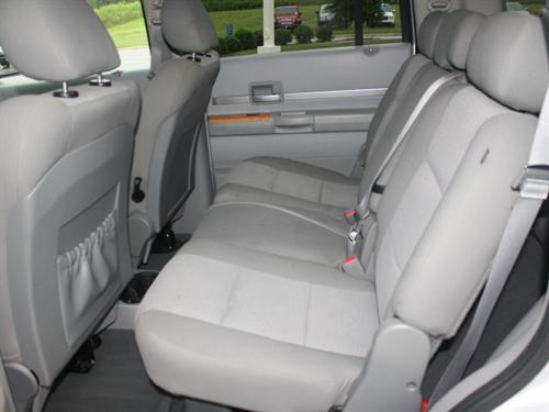 Chrysler Aspen 2007 photo 3