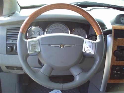 Chrysler Aspen 2007 photo 2