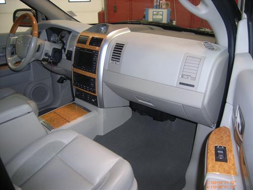 Chrysler Aspen 2007 photo 1