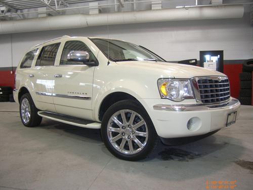 Chrysler Aspen 2007 photo 2