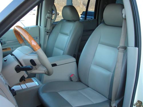 Chrysler Aspen 2007 photo 1