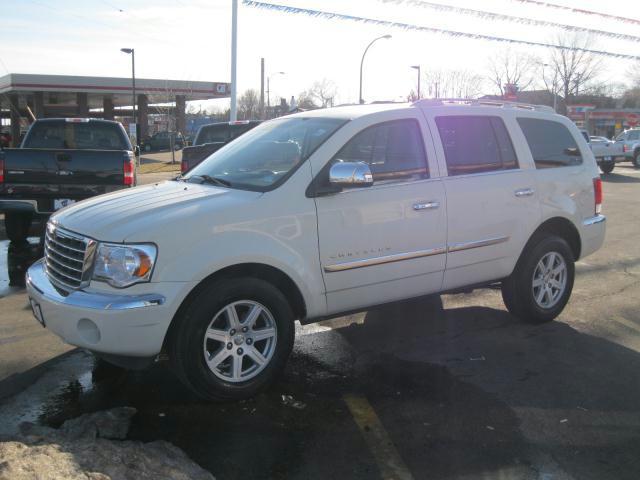 Chrysler Aspen 2007 photo 2
