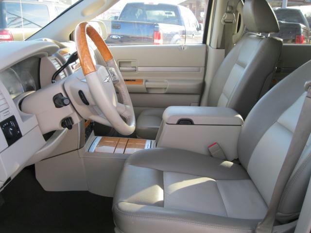 Chrysler Aspen 2007 photo 4