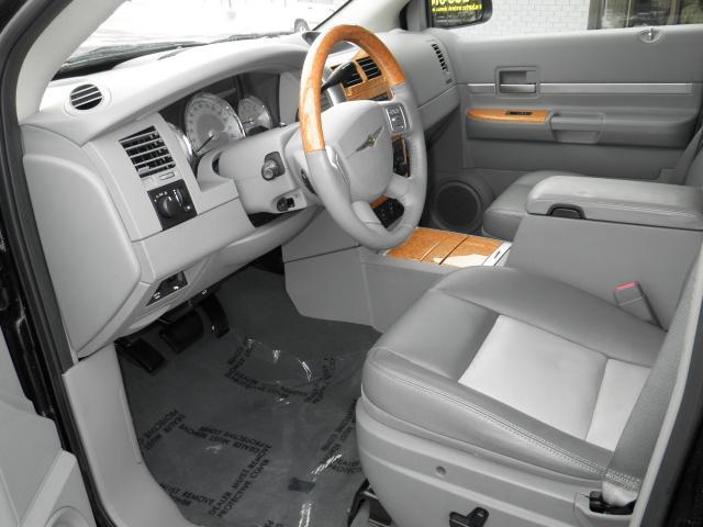 Chrysler Aspen 2007 photo 5