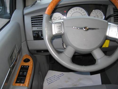 Chrysler Aspen 2007 photo 1