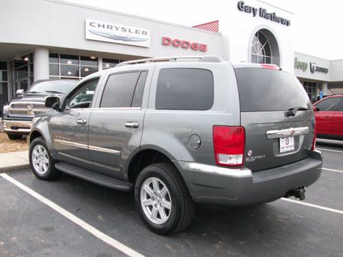 Chrysler Aspen 2007 photo 2