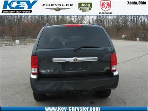 Chrysler Aspen 2007 photo 1