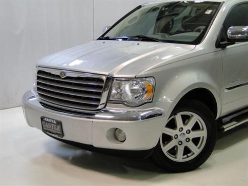 Chrysler Aspen 2007 photo 1