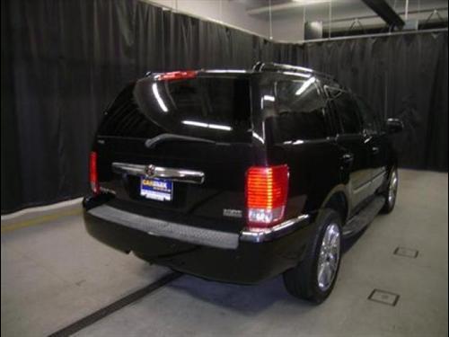 Chrysler Aspen 2007 photo 3