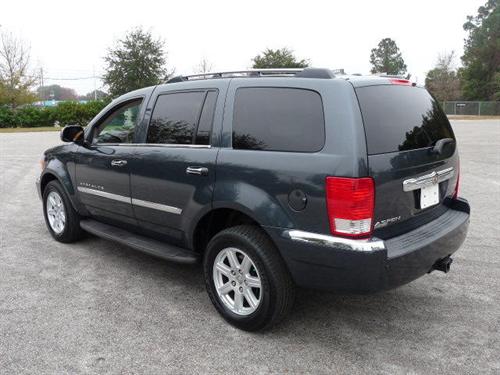 Chrysler Aspen 2007 photo 2