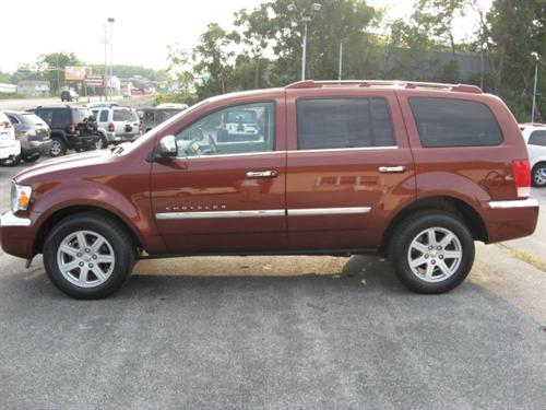 Chrysler Aspen 2007 photo 2