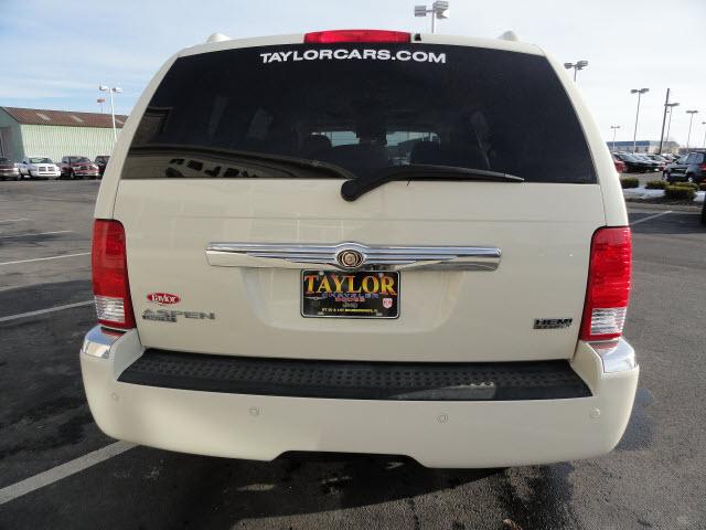 Chrysler Aspen 2007 photo 4