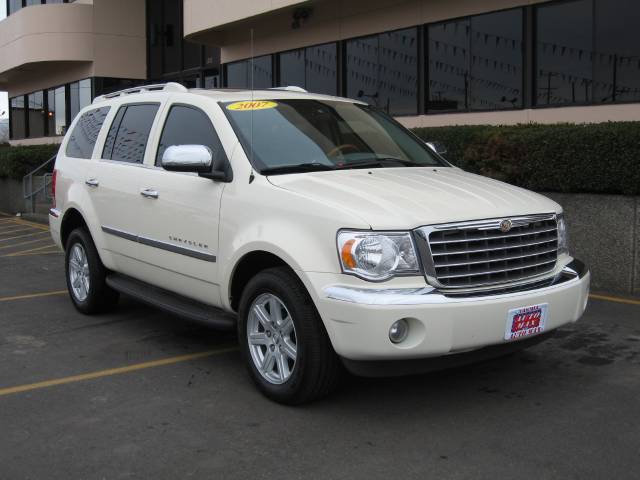 Chrysler Aspen SLT 25 Sport Utility