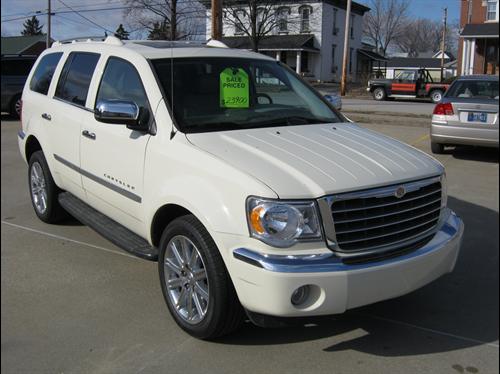 Chrysler Aspen 2007 photo 2