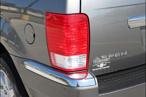 Chrysler Aspen 2007 photo 2